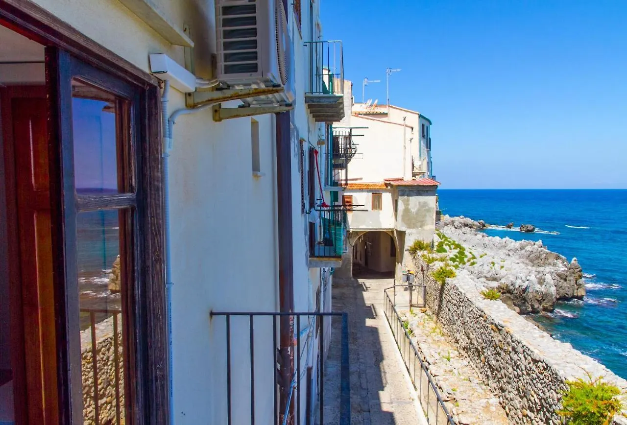 77 Rooms Cefalu Guest house