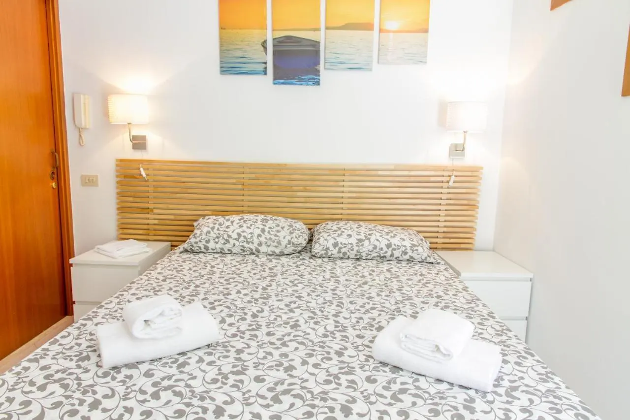77 Rooms Cefalu Guest house