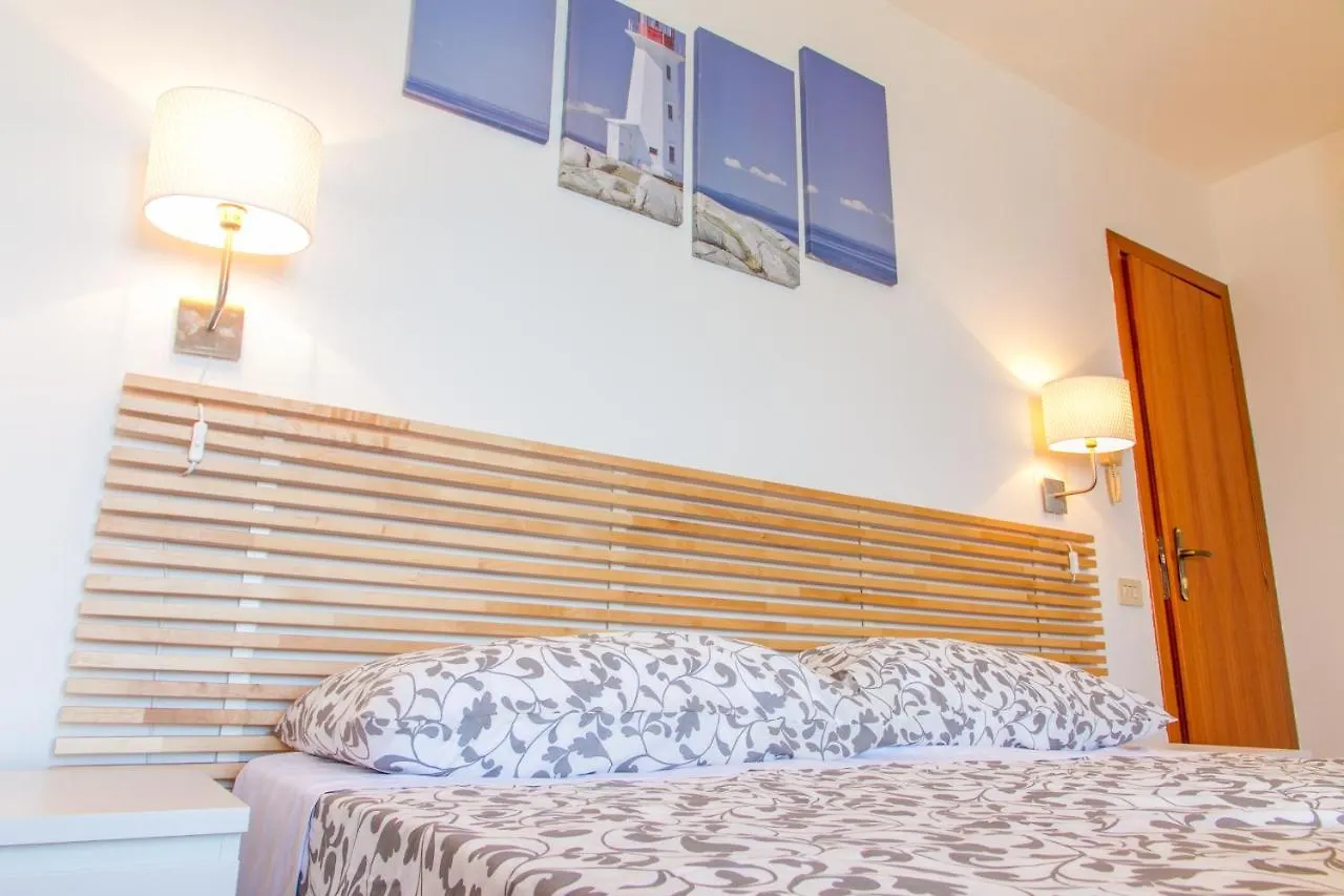 77 Rooms Cefalu Italy